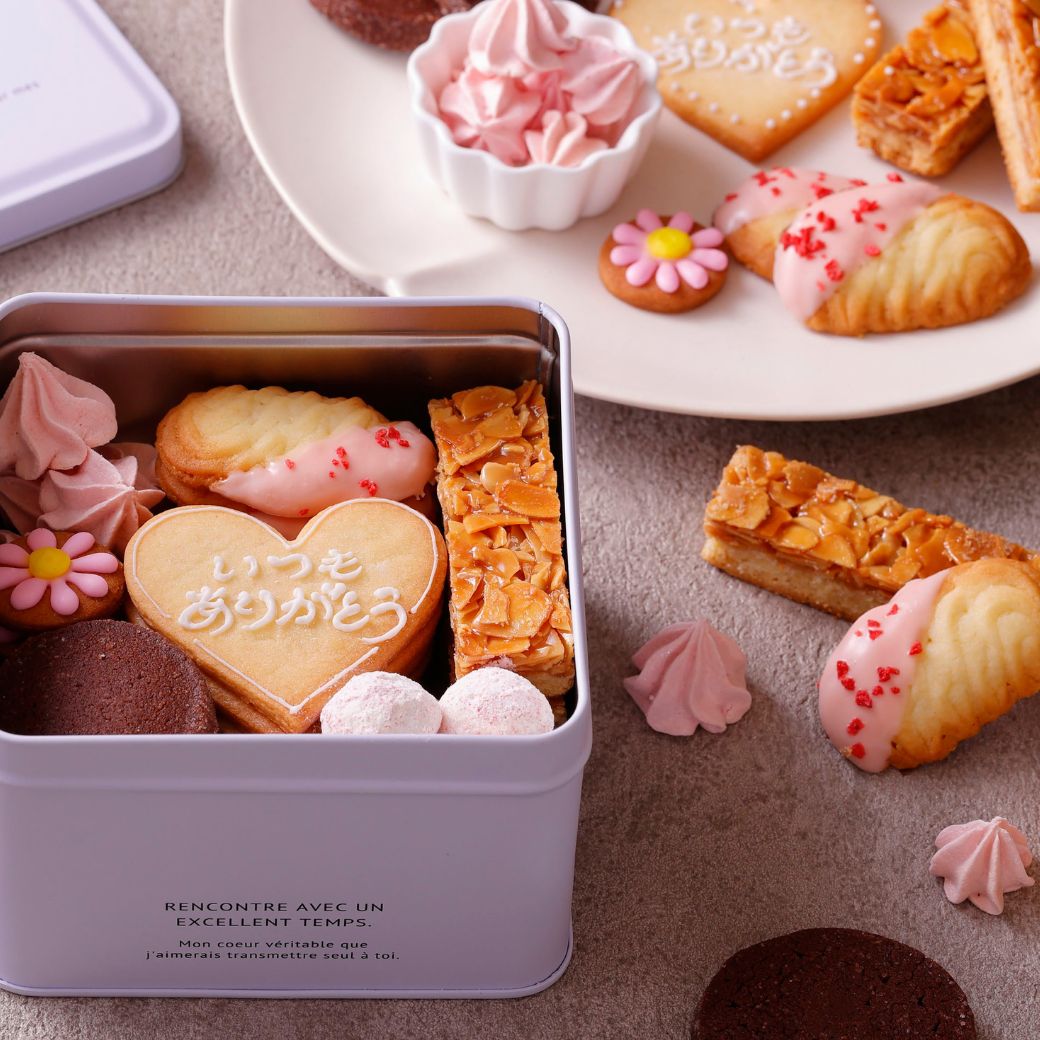 【たまごシェフクラブ】パステルカラーのクッキー缶