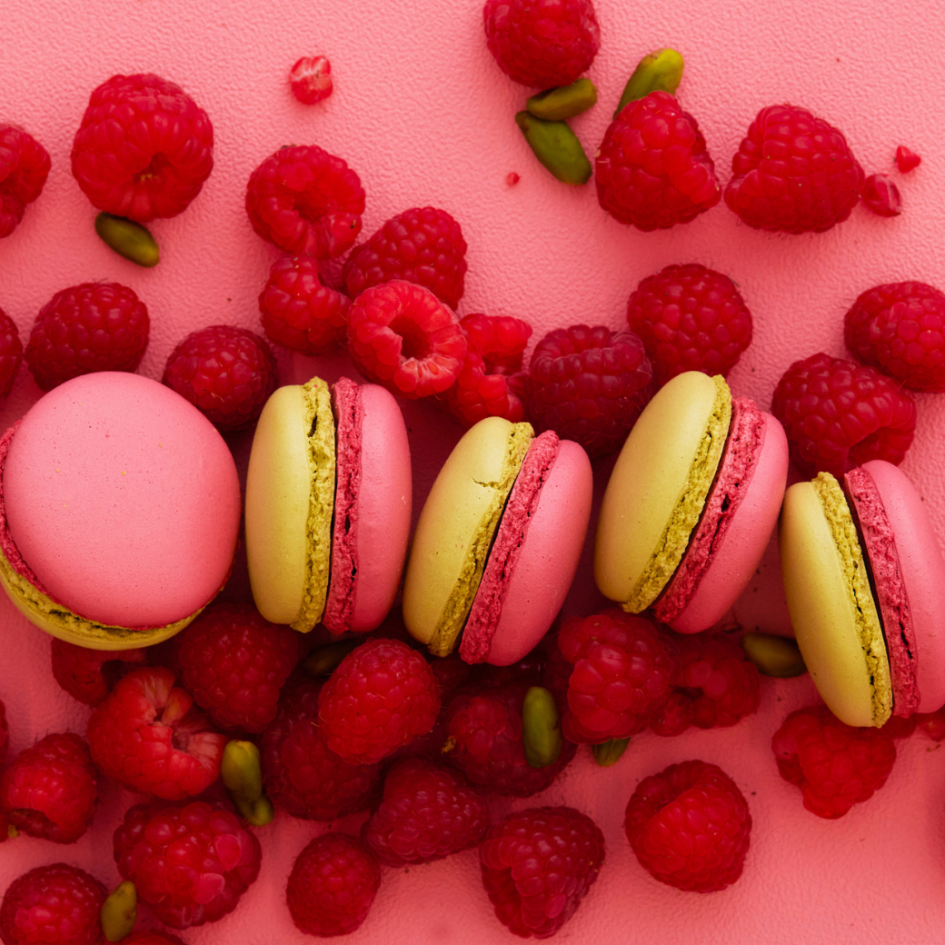 YM4/12ラズベリーマカロン